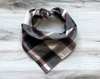 Bandana de cuadros escoceses para perros de otoño