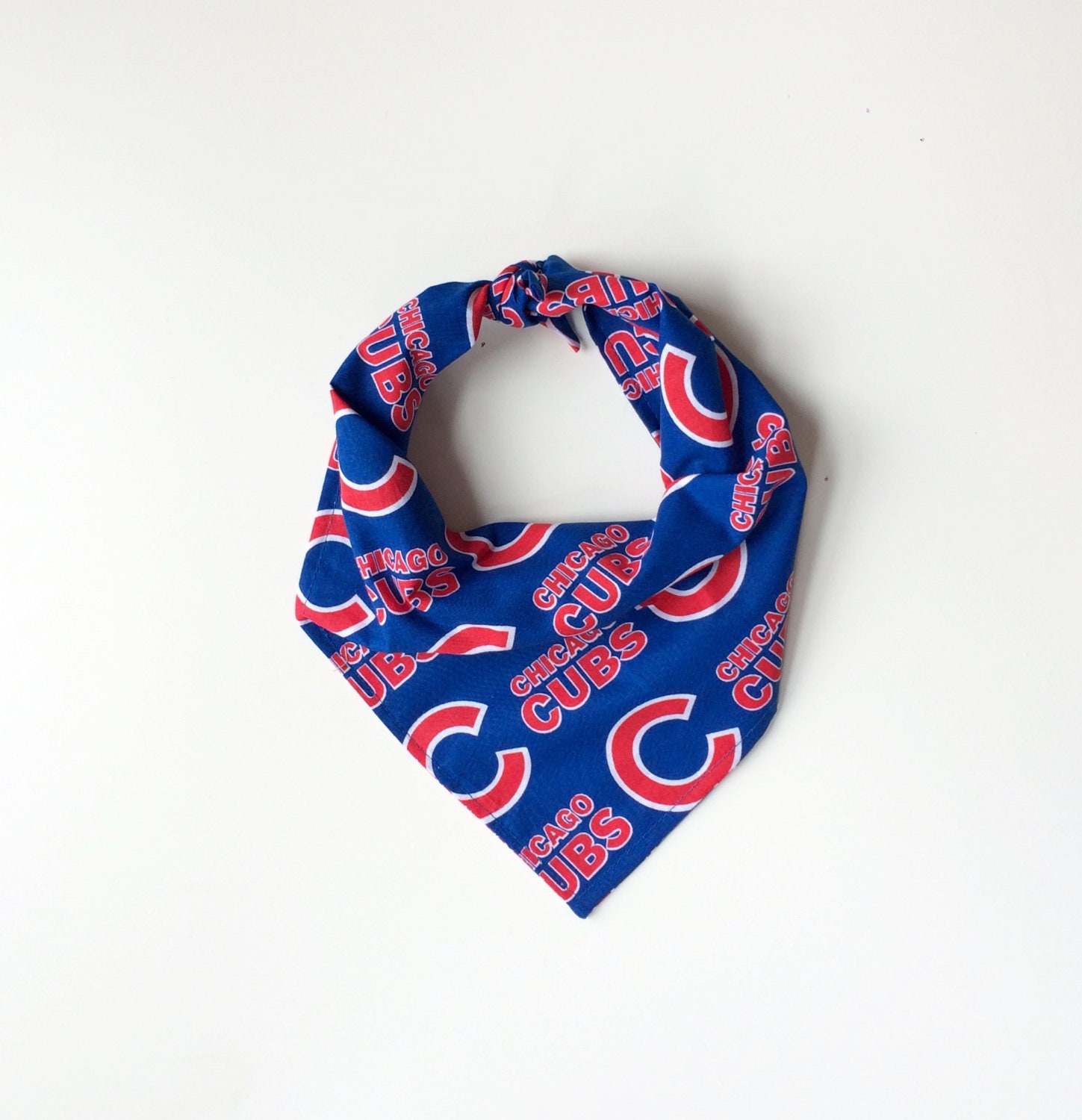 Cubs dog scarf deals