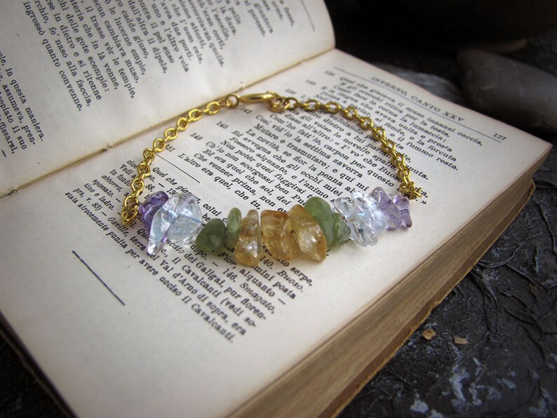 quartz peridot Bracelet with colored gemstones Elegant and cheerful. golden bracelet with amethysts citrine quartz chakra regulator