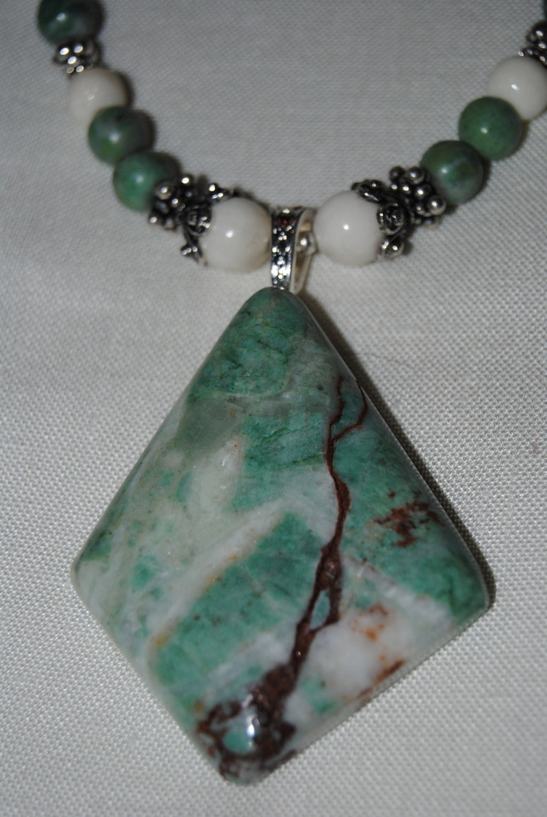 Alaska Aurora Borealis Gold Bearing Jade Hand Crafted One-Of Kind Necklace Original