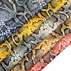 Edizione LIMITATA Sfondo bianco arcobaleno Classico colore pelle di agnello con stampa serpente/Texture tagliata al laser/arcobaleno bianco sporco SNAKE MIX 1365, 0,9 mm