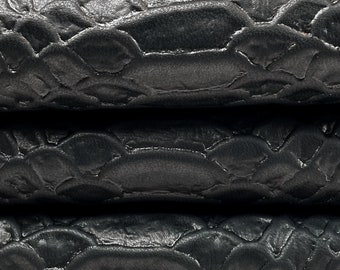 Cream Snake, 12x24In/ 30x60cm Black and White Snake Leather Sheets Real Lambskin Leather with Snake Print 