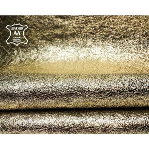 Pièces de cuir scintillantes dorées claires // La taille d'une peau 4 à 5 pieds carrés // Cuir véritable avec feuille métallique scintillante // Or clair croquant, 994