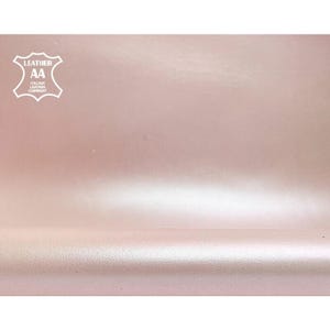 Cuero PERLAMUTER rosa claro // 4 - 7 pies cuadrados // 0,42 - 0,77 m2 // Sábanas de piel de oveja auténtica para coser // PERLAMUTER ROSA 1174, 0,9 mm / 2,25 oz
