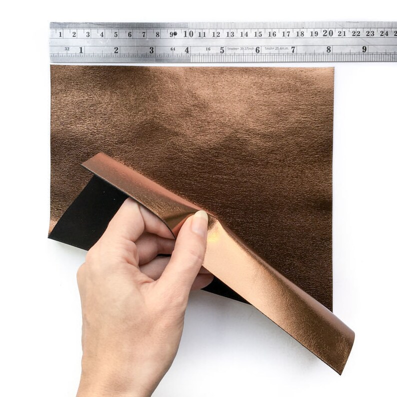 BRONZE Leather Sheet 6x6in15x15cm Genuine Metallic Leather 2.5oz1.0mm Dark Gold Lambskin Earring Pieces Shiny Metallic Scraps BRONZO 568