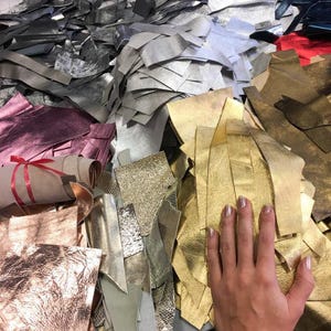 Mischung aus metallischen Lederresten, echtes Lammleder für Handwerksprojekte, Reste für Ohrringe, Stücke in Silber, Roségold, Gold, Pink