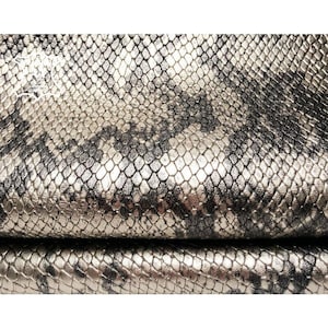 Metallic Nacre Color Snakeskin Print Leather // The Size of A Hide 5 sqft // Natural Lambskin Fabric // Pearl Snake 982 0.9mm / 2.25oz