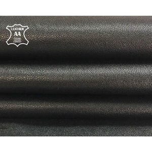 Couro PRETO Pele de cordeiro texturizada 4 - 6 peças de pés quadrados Pele de cordeiro PELE DE PATO 809, 2,5 oz Folhas de couro genuíno Costura de couro preto 1 mm/2,5 oz