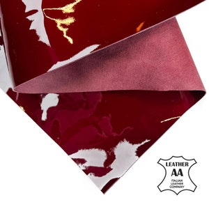 Láminas de piel de cordero charol rojo oscuro de 6x6/8x10/12x12/12x18, cuero lacado brillante, material fino pulido oscuro, RHUBAR PATENT 1403 / 0,6 mm/1,5 oz