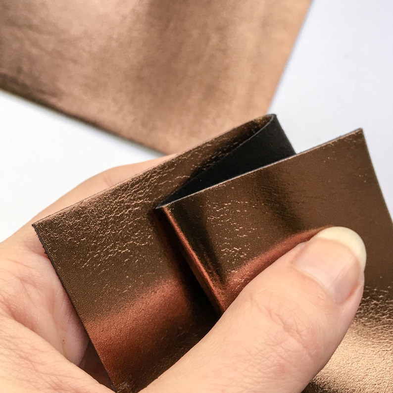 BRONZE Leather Sheet 6x6in15x15cm Genuine Metallic Leather 2.5oz1.0mm Dark Gold Lambskin Earring Pieces Shiny Metallic Scraps BRONZO 568