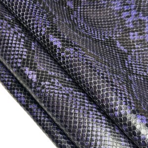 Cuir d'agneau mauve et noir avec imprimé serpent 5 - 10 pieds carrés fines pièces de cuir gaufré 0,6-0,7 mm//1,5-1,75 oz Serpent pourpre noir 1594