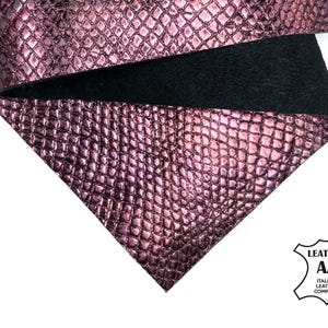 Lámina con estampado de piel de serpiente morada // Piel de cordero genuina metalizada 6x6 / 8x10 / 12x12 / 12x18 / 18x24 // Retales texturizados brillantes / Serpiente morada