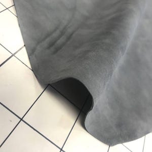 GRAY genuine suede Italian Lambskin suede natural sheep suede light gray genuine leather fabric for crafts, lining TRADEWINDS 278 0.6mm image 5