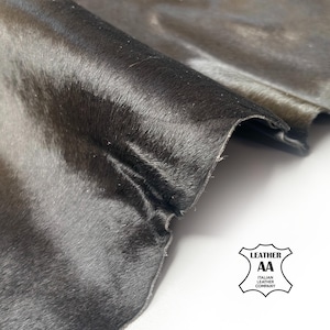 Mörk khakifärgat ponnyhår Äkta läder 4, 5, 6 kvm hårbeklädda läder 0,7-0,8 mm (1,75-2 oz)
