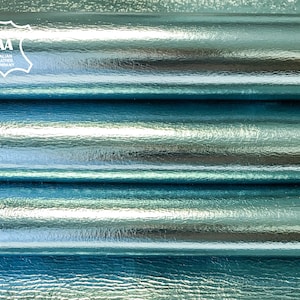 Hellblaue Lederhäute // Topaz Metallic 3 m² // Echte Tierlederstücke // DOPPELSEITIGER TOPAZ 805, 0.8mm/2 oz