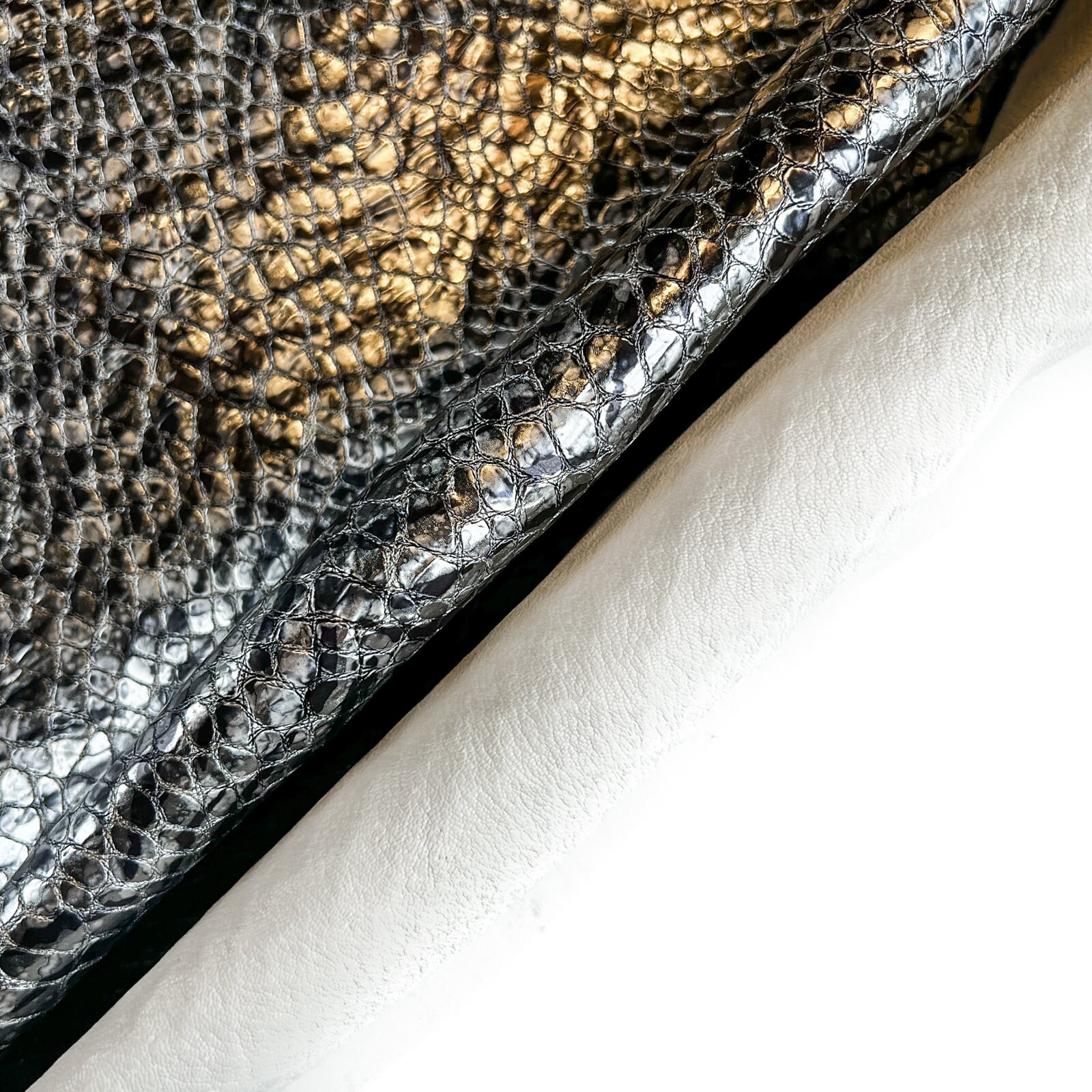 Metallic Silver and Black Spot Zebra Animal Print 4 - 5 Sqft Metallic Silver and Black Spot Zebra Animal Print 4 - 5 Sqft