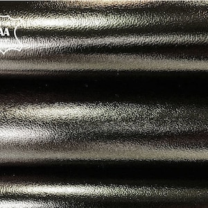 Dark SILVER Leather// Real Lambskin Metallic Hide //Shiny Silver Metallic Material //Dark SILVER /GREEN 622,2oz/0.8mm