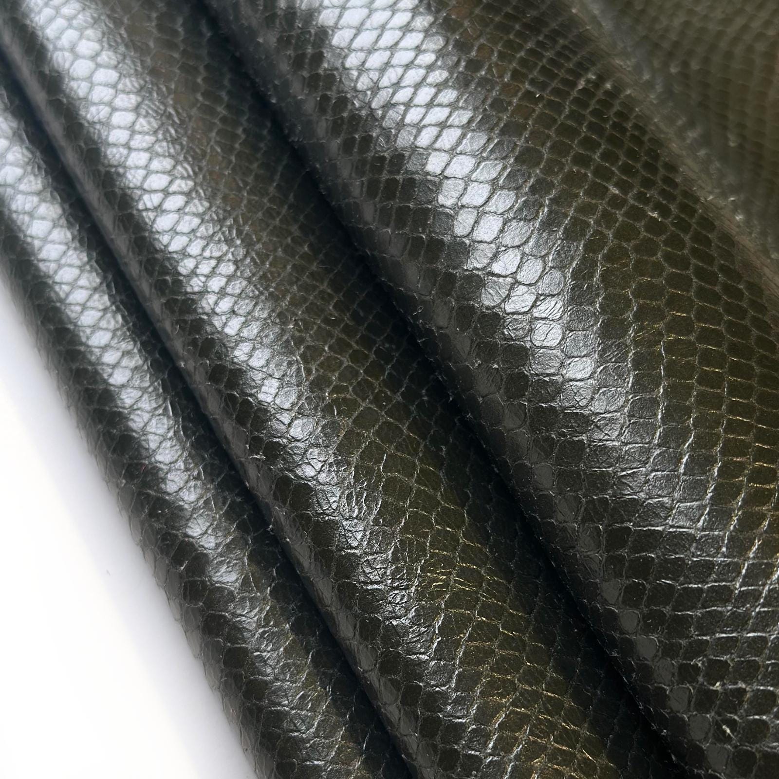 Dark Green Lambskin Leather With Lizard Print Chose Size From 7 sqft to 8 sqft Embossed Shiny Pieces 0.7-0.8mm GREEN LIZARD 1603