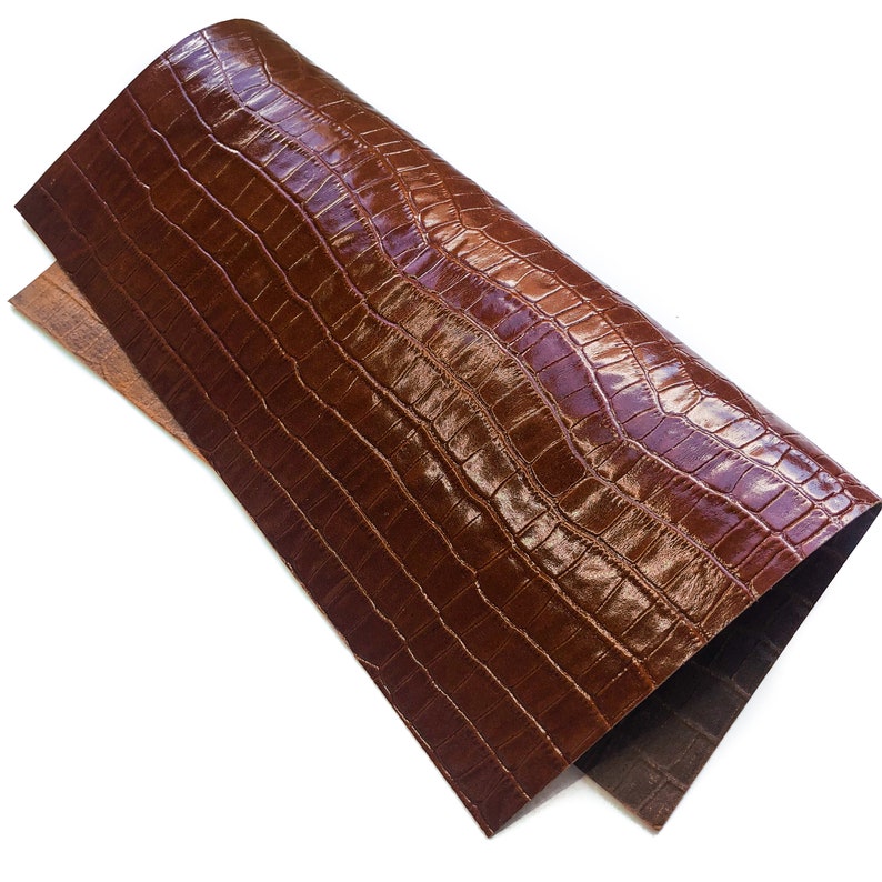 Chocolate Brown Crocodile Leather Sheet 12x12in30x30cm Genuine Shiny Leather BROWN CROCODILE 914 2oz0.8mm