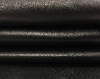 Piel de cordero negra brillante – 4-6 pies cuadrados (0,9 mm de grosor) – Piel de oveja suave/Cuero genuino para costura, confección y manualidades – BLACK LIMO 519