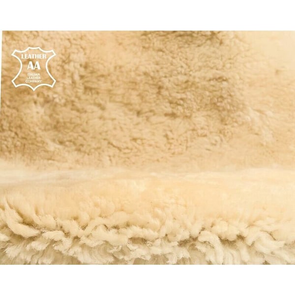 Shearling crème classique // Manteau en peluche d’automne doux // Peau d’agneau italienne d’épaisseur moyenne // Fourrure beige authentique pour vêtements // 1391, 1.0mm/2.5oz