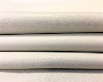 Couro de cordeiro branco, peças de 4, 5, 6 e 7 pés quadrados, couro animal genuíno, 0,9 mm // 2,25 oz, LILY WHITE 339