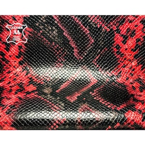 Pièces en cuir à imprimé serpent rouge classique/Peaux en cuir d'agneau véritable/Tissu texturé serpent/Fournitures de couture/Serpent américain 1,0 mm/2,5 oz