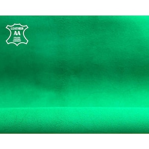 Groen suède // Zacht veloursmateriaal om te naaien // Echt Italiaans lamsleer // JELLY BEAN 1207, 0,8 mm / 2 oz / 5 sqft