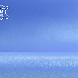 Pelle di agnello blu cielo // 4 - 7 piedi quadrati // Pelle spessa per cucire // Pelli italiane di alta qualità // Victoria Blue, 1415, 1,0 mm/1,5 oz