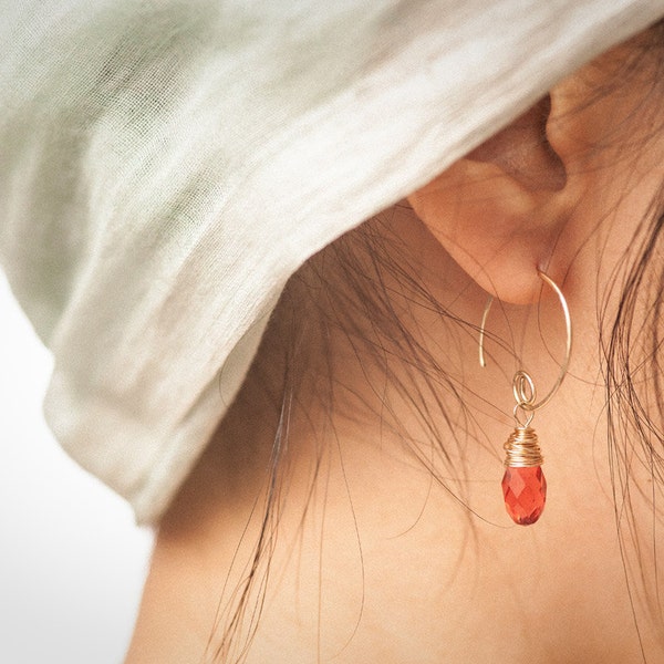 Boucles d'oreilles Gold Filled Drop avec pendentif Swarovski Crystal Briolette - Padparadscha