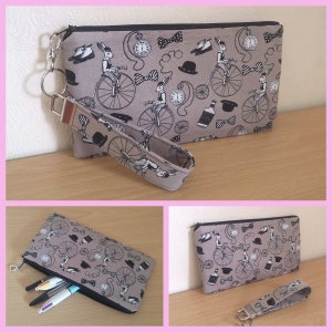 Clutch Beutel / Federmäppchen Alice inspirierter Baumwoll Stoff Reisedokumente Geldbörse gefüttert mit oder ohne Handgelenk Anhänger