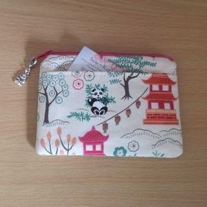 Panda's portemonnee / etui Portemonnee roze oranje op crème handgemaakt met ritstrekker pandabedel