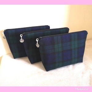 Tartan Necessär med dragkedja, Sminkväska Svart klocka Tartanpläd i marinblått svartgrönt handgjort i Skottland Present till henne, traditionell