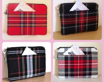 Tartan Coin Purse / Card Holder / Tartan Pouch / Zip purse Stewart Tartan / Plaid Royal Dress Black Navy handmade, thistle charm