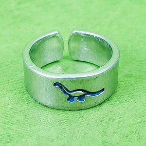 Bague de dinosaure, bagues mignonnes, bague excentrique, bijoux de dinosaure, bagues dino, bague geek, nerdy, amusant, bijoux geek, bagues damitié, assorti image 1