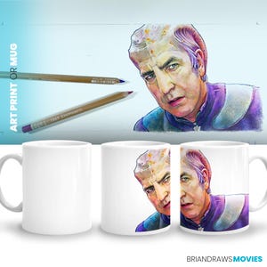 GalaxyQuest Alan Rickman Kaffeetasse,Gravur Hammer,Sci-Fi Film Liebhaber Geschenk Filmfreund,Farbstift Zeichnung und Fine Art Print
