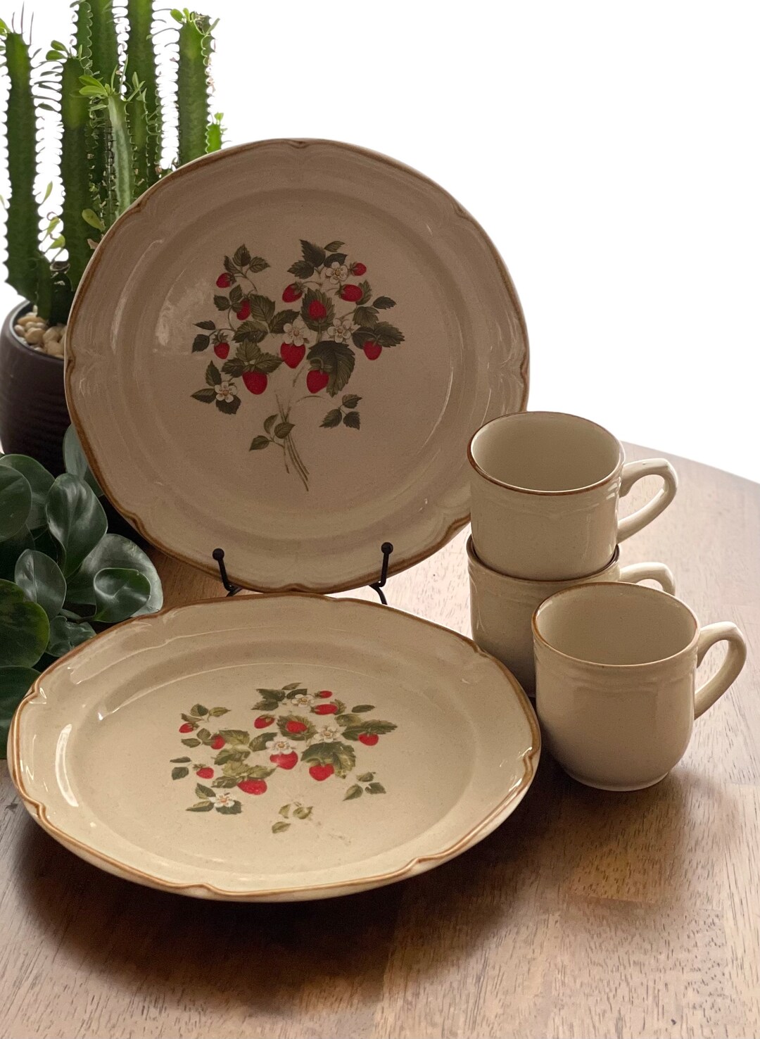Indure Collection 1970's Endure Collection LA FRAISE Strawberry Dinner - Etsy Australia