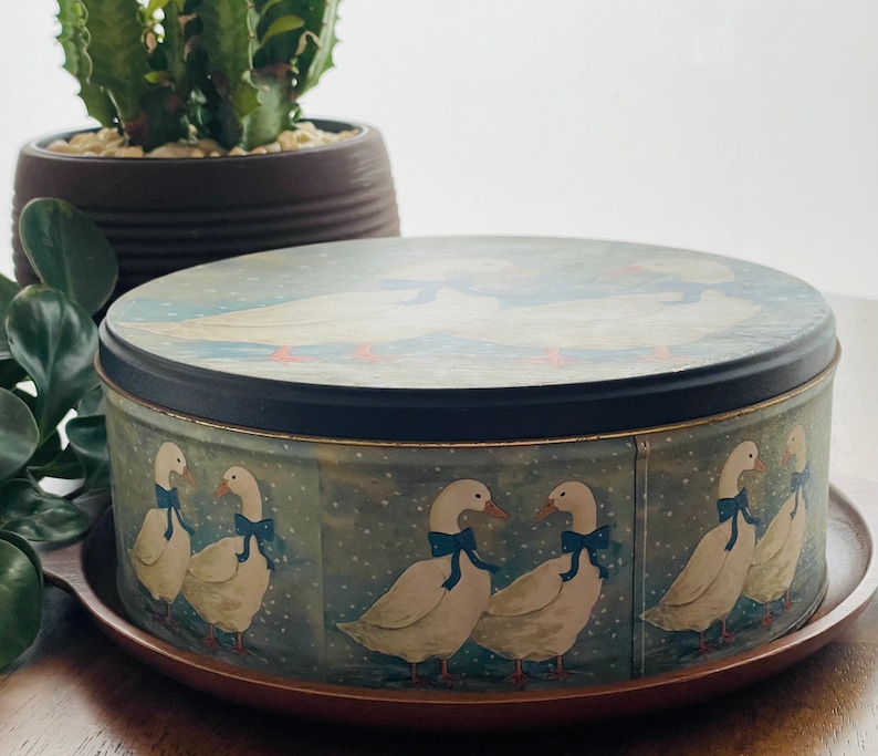 1980's Vintage Geese Large Tin Canister Sewing Box, Trinket Box, Home Decor 9.5 Diameter image 3