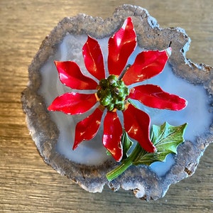 1960s vintage moveable red/green Christmas poinsettia brooch - vintage brooch - retro - Christmas jewelry