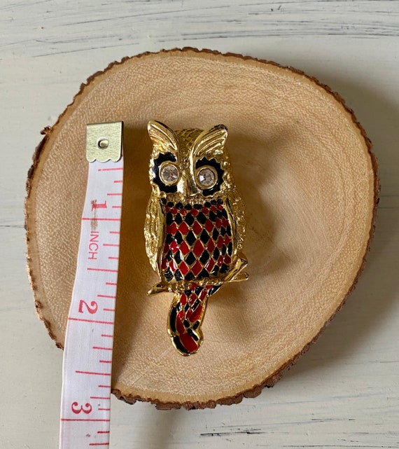 1990s vintage brass owl brooch with rhinestone ey… - image 4