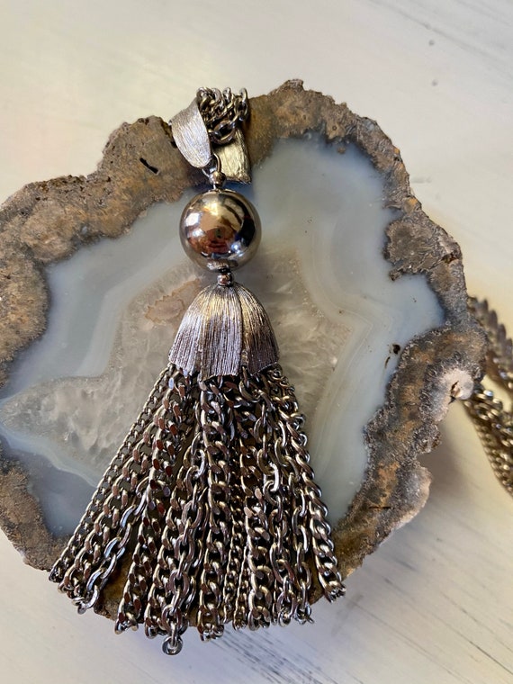 1970s vintage Lisner silver tassel necklace - vin… - image 2