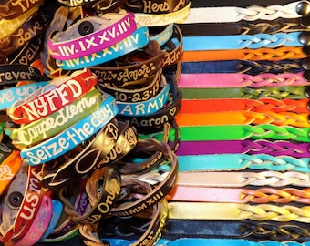Engraved leather bracelets - Custom leather engraved Bracelets - Personalize leather braided name bracelets - Engraved couples gift