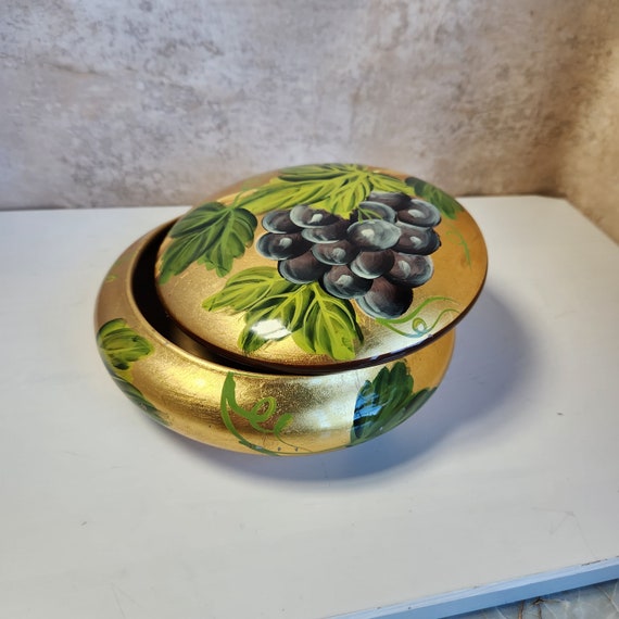 Vintage 7" Ceramic Bowl with Lid Grape on Gold Ha… - image 1