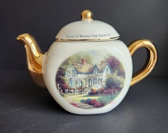 Vintage 6" Thomas Kincade Porzellan Teekanne mit Gold, Home Is Where The Heart Is, perfektes Retro-Geschenk für einen Sammler