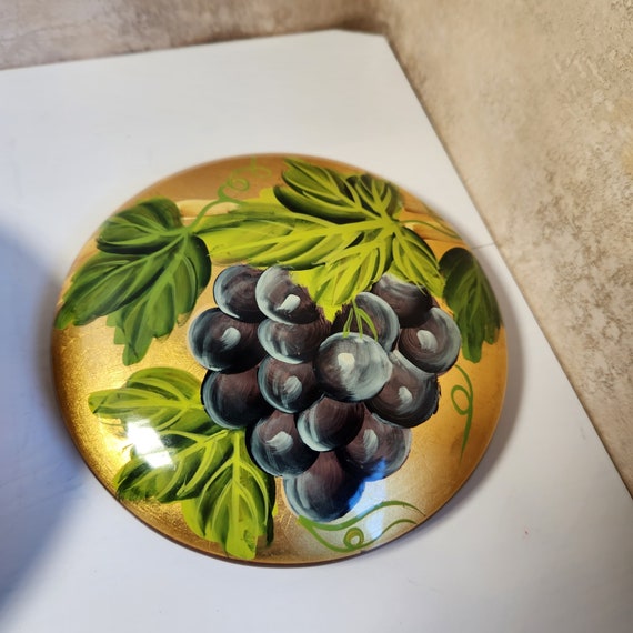 Vintage 7" Ceramic Bowl with Lid Grape on Gold Ha… - image 7
