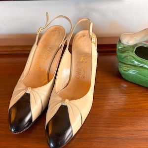 SALVATORE FERRAGAMO スリップオンプラットフォームサンダル ウィメンズ サンダル、ジュエルサンダル、エスパドリーユ
