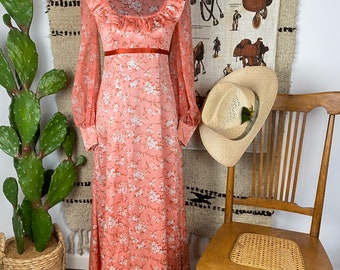 Vintage 70s Empire Waist Peach Floral Prairie Dress / Gown