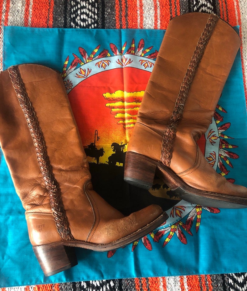 Sold*Do Not Buy*Women/'s Vintage 1970s FRYE Tall Campus Boots Braided Leather Stacked Heel Western Boots Size 7.5