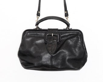 VINTAGE 80s 90s Black LEATHER High Quality DOCTORS Bag Hinge Opening Flap Closure Top Handle Shoulder Strap Monochrome Normcore Chic Purse