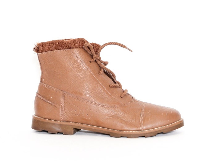 Vintage Women's CHUKKA Lace up Hiking Boots Brown IKAT Southwest